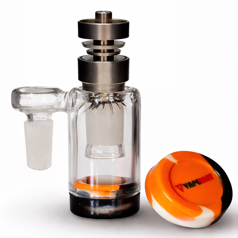 titanium dab nails can crack borosilicate glass reclaim catchers, this image shows how the reclaim catcher can crack and break